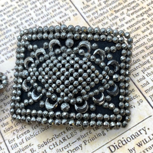 Vintage Pair HOLFAST Cut Steel Shoe Clips Victorian - Picture 4 of 8